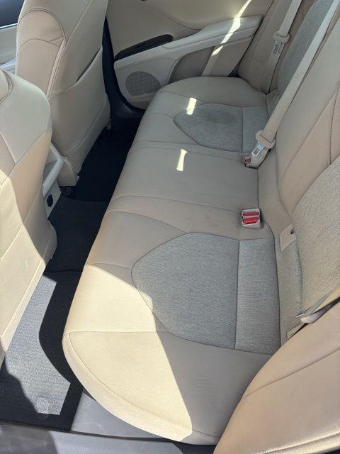 2021 Toyota Camry LE Hybrid