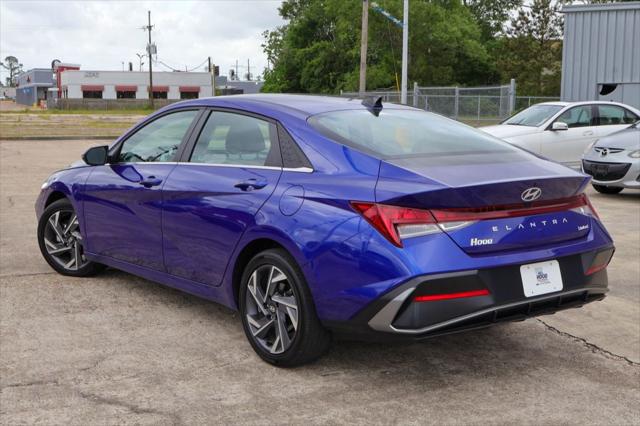 2025 Hyundai Elantra Limited