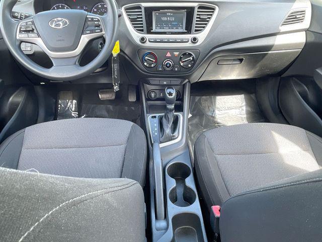 2020 Hyundai Accent SE