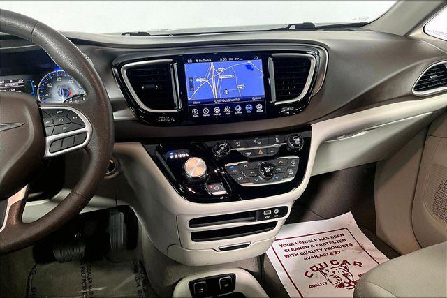2017 Chrysler Pacifica Touring Plus