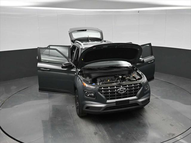 2026 Hyundai Venue SEL w/Two-Tone Roof