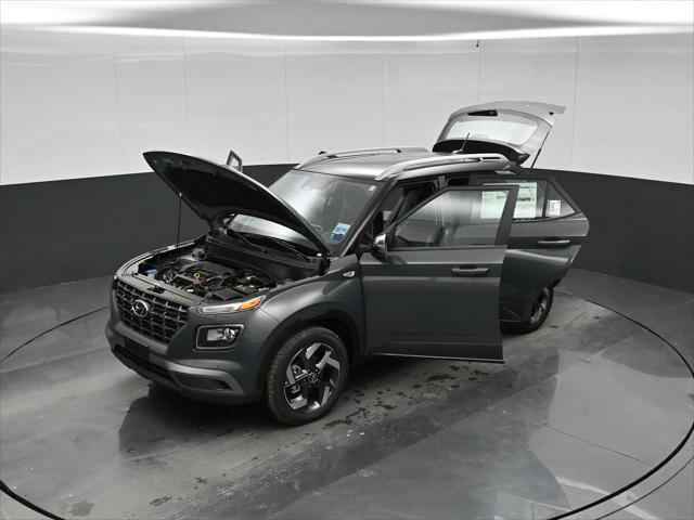 2026 Hyundai Venue SEL w/Two-Tone Roof
