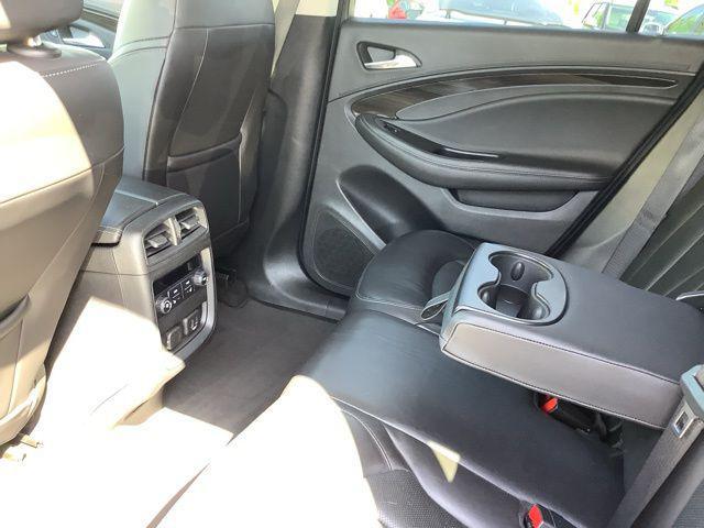 2019 Buick Envision AWD Essence