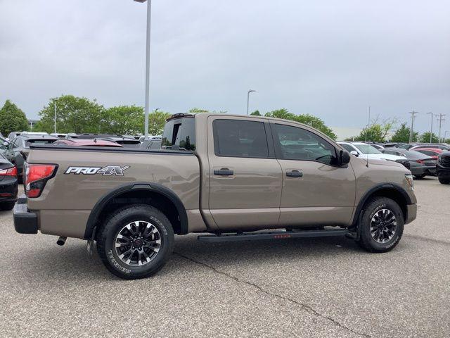 2021 Nissan Titan Crew Cab PRO-4X 4x4