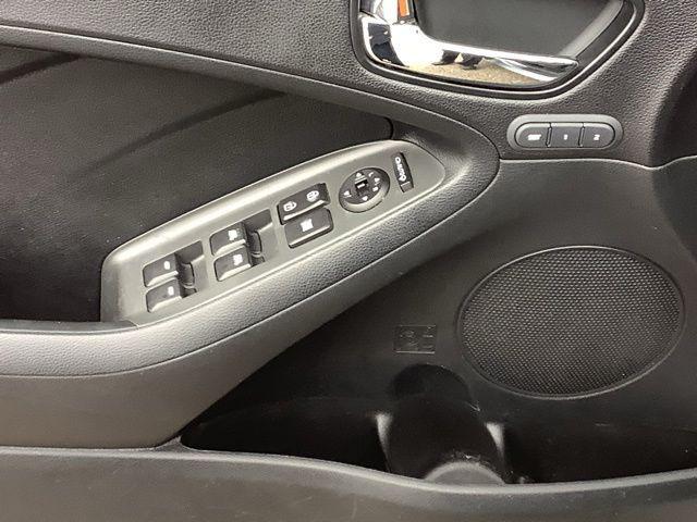 2017 Kia Forte SX