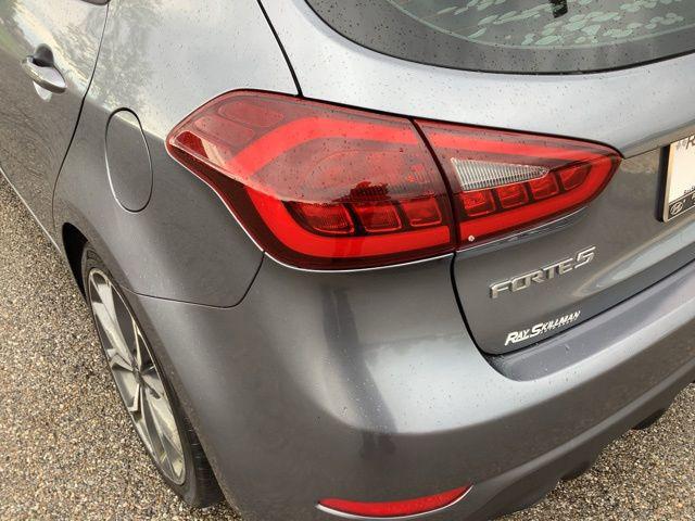 2017 Kia Forte SX