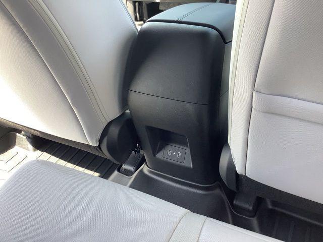 2025 Hyundai Santa Cruz SE