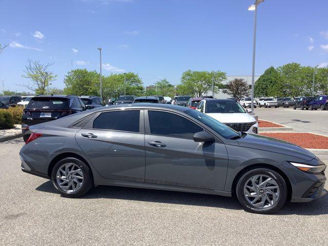 2024 Hyundai Elantra Hybrid Blue