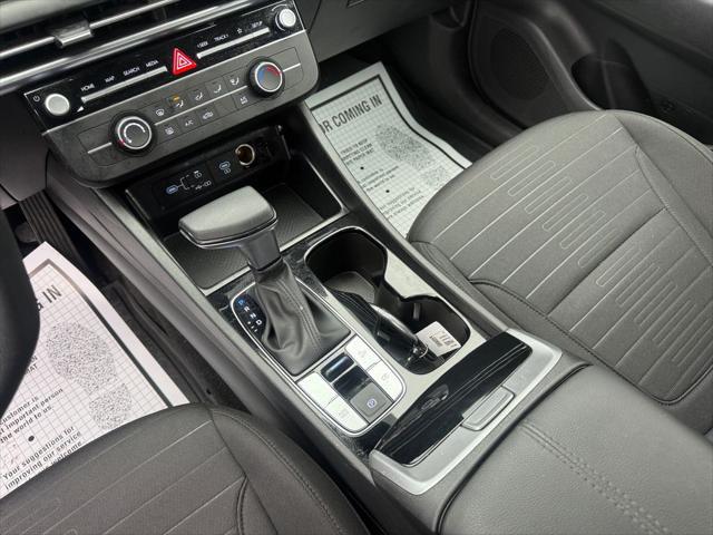 2025 Hyundai Santa Cruz SE