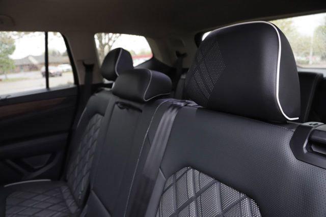 2026 Volkswagen Atlas SEL Premium R-Line