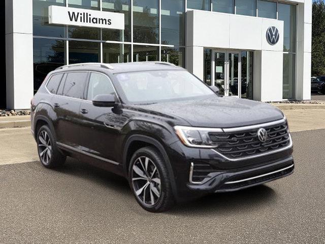2026 Volkswagen Atlas SEL Premium R-Line for sale in LANSING, MI