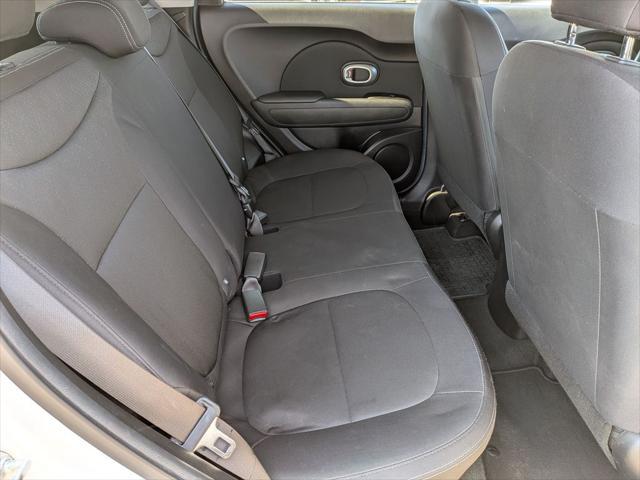 2015 Kia Soul Base