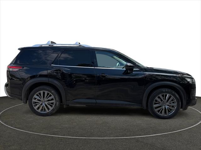 2022 Nissan Pathfinder SL 4WD