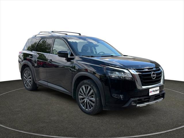 2022 Nissan Pathfinder SL 4WD