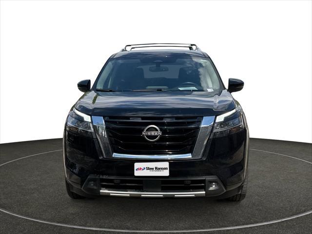 2022 Nissan Pathfinder SL 4WD