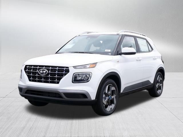 2026 Hyundai Venue SEL w/Two-Tone Roof