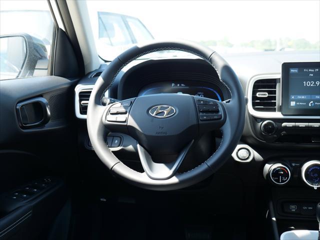 2026 Hyundai Venue SEL w/Two-Tone Roof