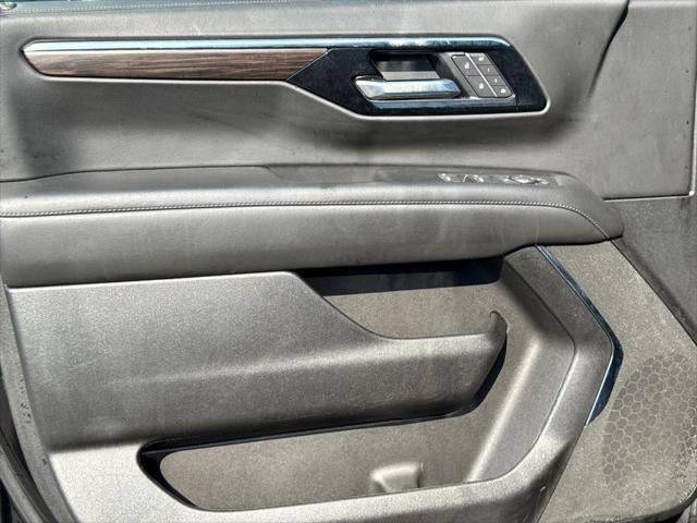 2025 Chevrolet Tahoe 4WD LT
