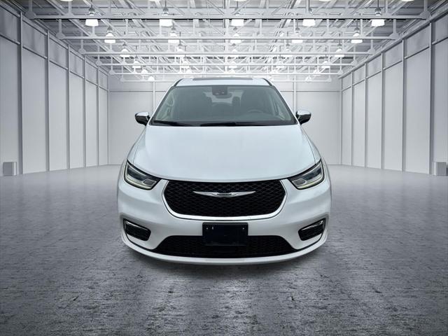 2023 Chrysler Pacifica Hybrid Limited