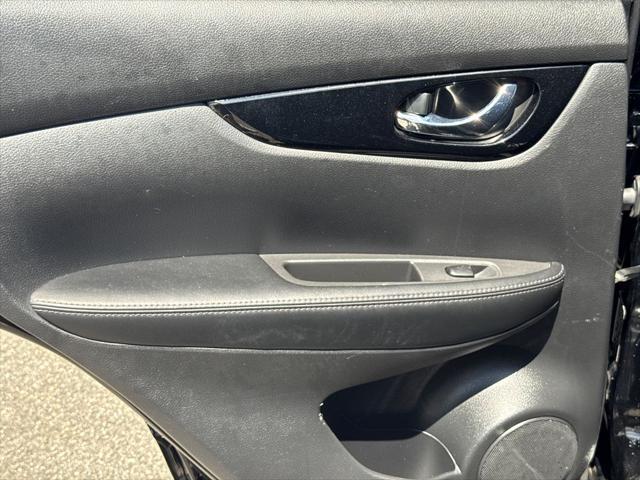 2022 Nissan Rogue Sport SL AWD Xtronic CVT