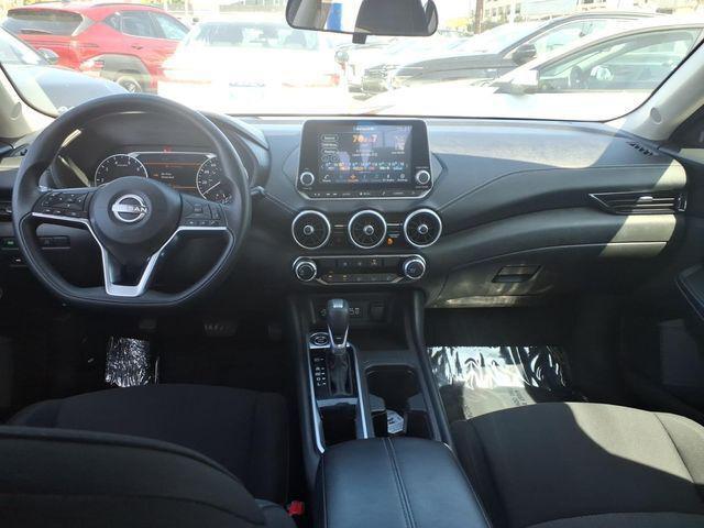 2024 Nissan Sentra SV Xtronic CVT