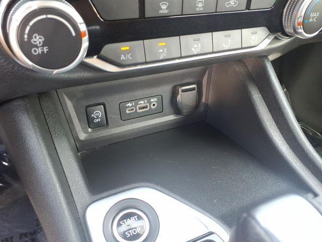 2024 Nissan Sentra SV Xtronic CVT