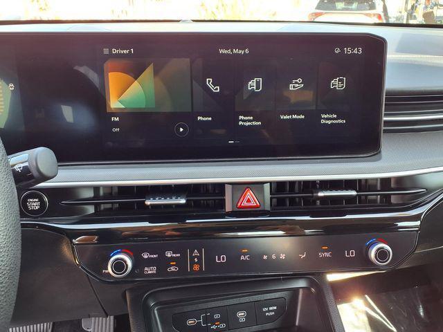 2025 Kia K5 LXS