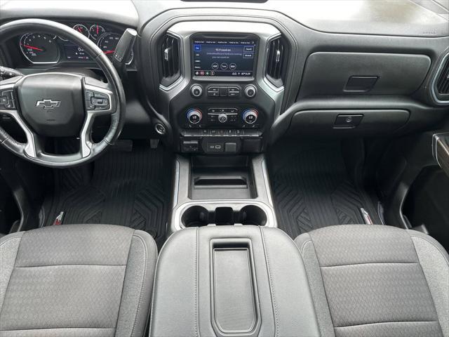 2022 Chevrolet Silverado 1500 4WD Crew Cab Short Bed RST