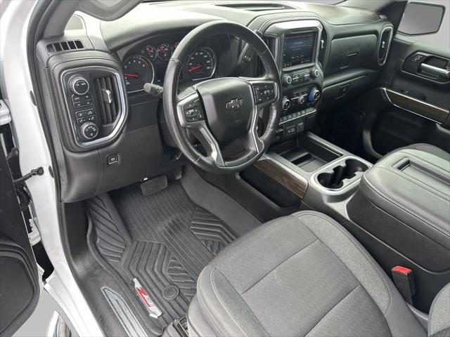 2022 Chevrolet Silverado 1500 4WD Crew Cab Short Bed RST