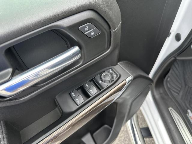 2022 Chevrolet Silverado 1500 4WD Crew Cab Short Bed RST