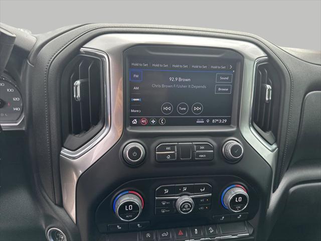 2022 Chevrolet Silverado 1500 4WD Crew Cab Short Bed RST