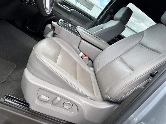 2025 GMC Sierra 1500 4WD Crew Cab Short Box SLT