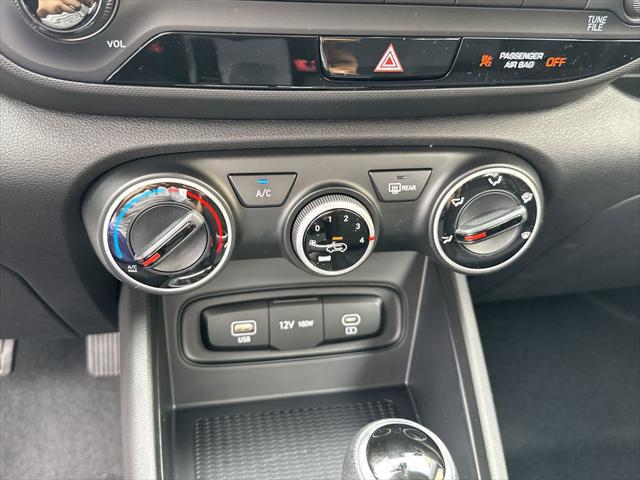 2026 Hyundai Venue SE