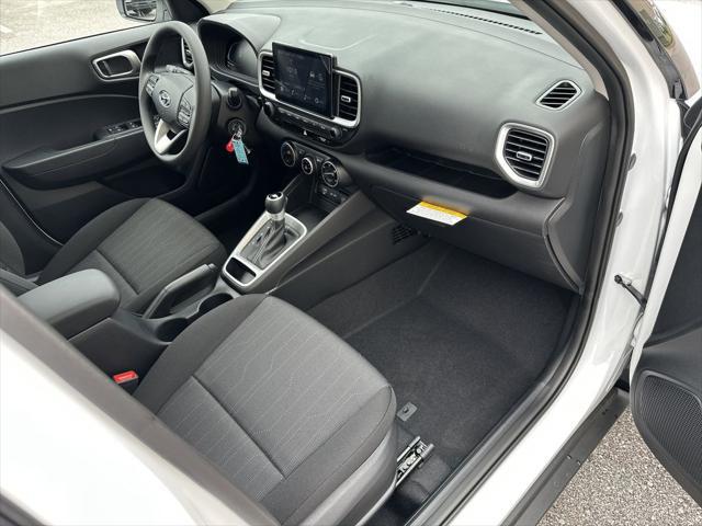 2026 Hyundai Venue SE