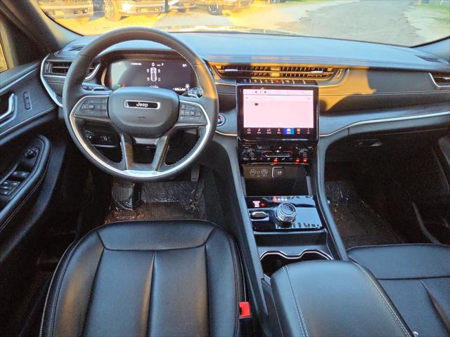 2025 Jeep Grand Cherokee Limited 4x4
