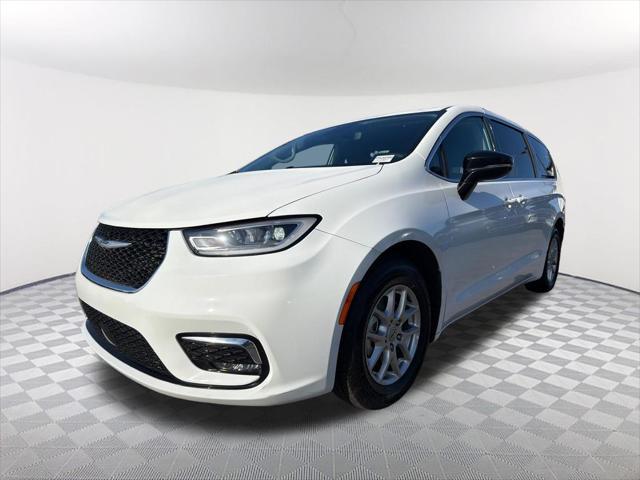 2024 Chrysler Pacifica Touring L for sale in NEWNAN, GA