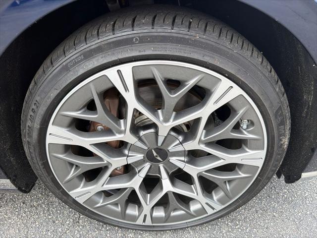 2025 Genesis G90 3.5T e-SC AWD