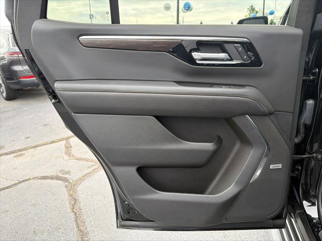 2025 Chevrolet Tahoe 2WD Premier