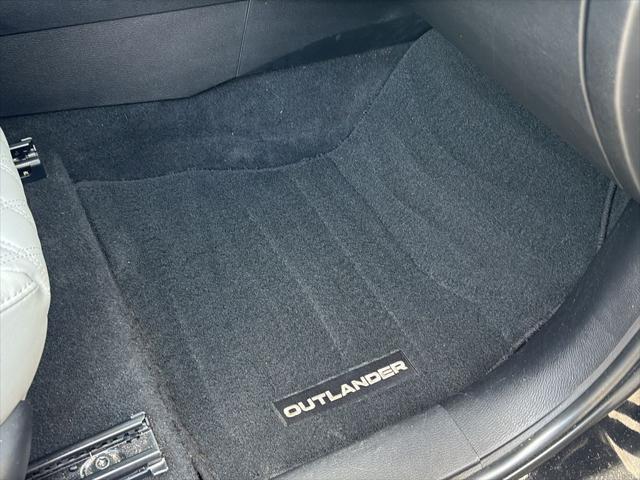 2023 Mitsubishi Outlander SEL 2.5 2WD