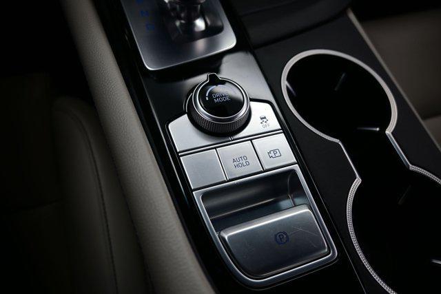 2023 Genesis G70 2.0T AWD