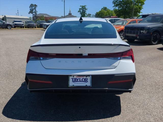 2025 Hyundai Elantra Hybrid SEL Sport