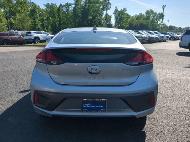 2022 Hyundai IONIQ Hybrid SE