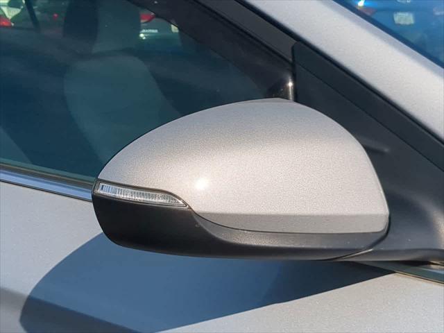 2022 Hyundai IONIQ Hybrid SE