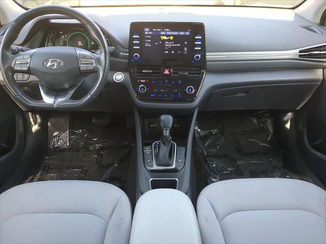 2022 Hyundai IONIQ Hybrid SE