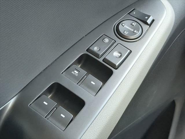 2022 Hyundai IONIQ Hybrid SE