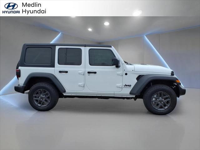 2025 Jeep Wrangler 4-Door Summit 4x4