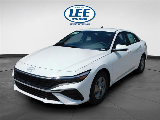 2025 Hyundai Elantra SE
