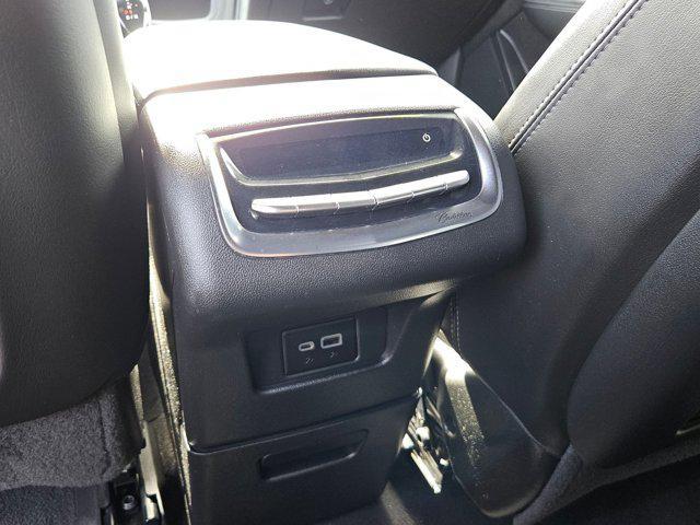 2022 Cadillac XT6 FWD Premium Luxury
