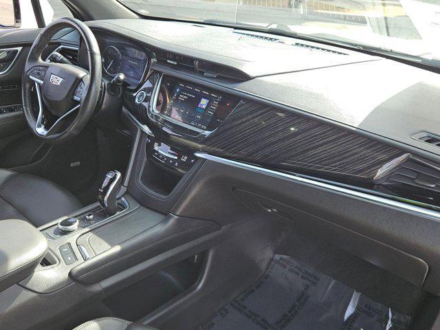 2022 Cadillac XT6 FWD Premium Luxury