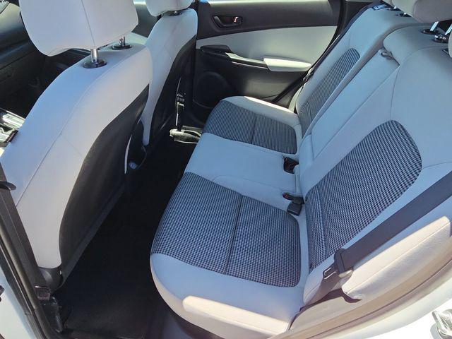 2023 Hyundai Kona SE
